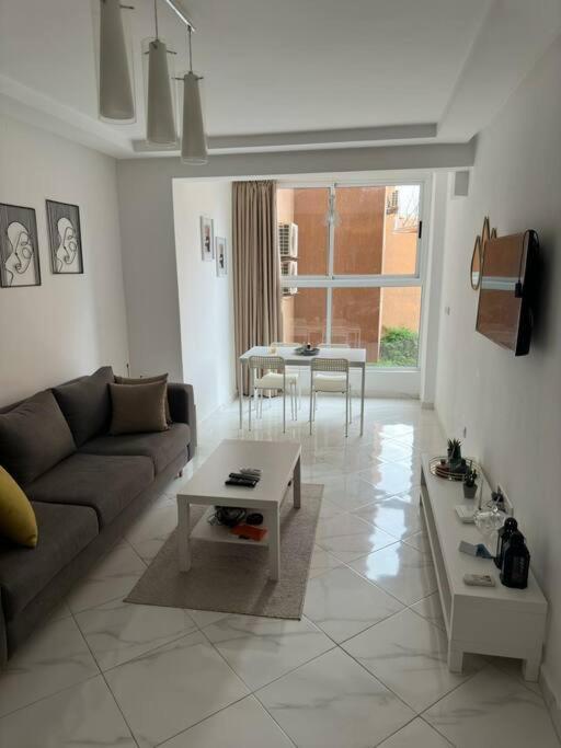 Appartement Center De Gueliz Avec Piscine 마라케시 외부 사진