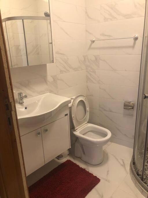 Appartement Center De Gueliz Avec Piscine 마라케시 외부 사진
